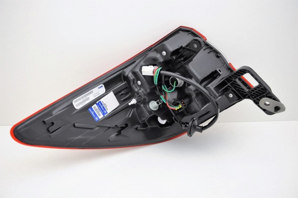 Китай WE8ZSB1931RSL SUBARU OUTBACK 14- LED ЗАДНИЙ ЛІХТАР НОВИЙ ПРАВИЙ TYC^