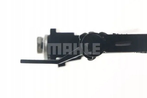 Mahle AC 693 000S Конденсатор радіатора кондиціонування повітря ac 693 000s mahle