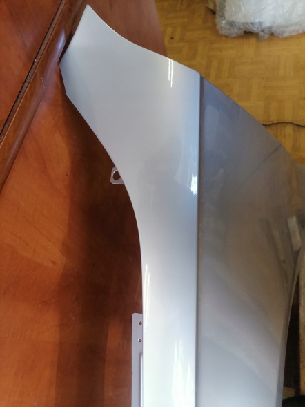 Polcar BLOTNIK LEWY PRZÓD AUDI A4 B8 LY7W БРИЗКОВИК ЛІВИЙ ПЕРЕДНІЙ AUDI A4 B8 ПЕРЕДЛІФТ LY7W