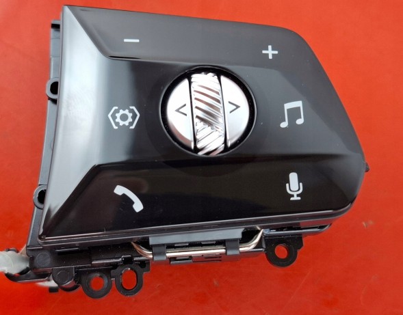 BMW OE BMW G70 G60 Кнопки багатофункціональні керма 5A50911