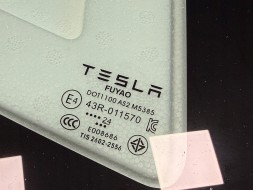 Tesla 3 2017-2021 скло кузова праве заднє 1514979-00-D 2024 НОВЕ