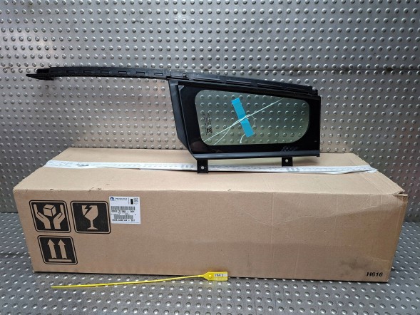 Jeep OE SZYBA DRZWI TYLNYCH LEWYCH JEEP AVENGER 23- 5217128 СКЛО ДВЕРЕЙ ЗАДНІХ ЛІВИХ JEEP AVENGER 23- 52171285