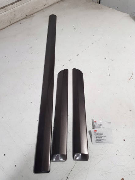 Mitsubishi OE Три молдинги дверей Mitsubishi ASX M314431C06