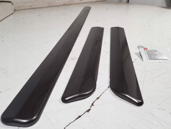 Mitsubishi OE Три молдинги дверей Mitsubishi ASX M314431C06