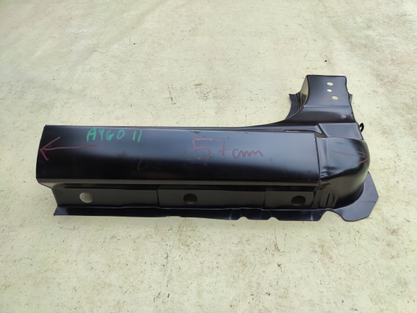 Toyota OE B137 KAMAX ПОРІГ ПРАВИЙ ПЕРЕДНІЙ TOYOTA AYGO II ОРИГІНАЛ