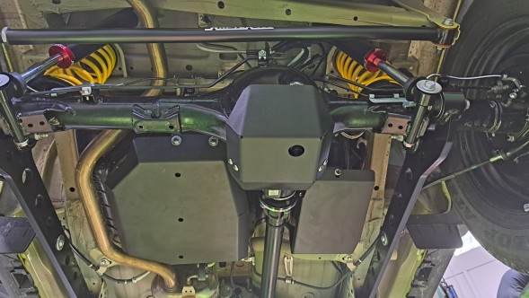 CHINA NOM-JMPP06 Б/у кришка паливного бака suzuki jimny jb74 2018+