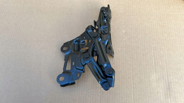 BMW OE 9629173 41009629173 BMW X2 U10 ЗАВІСА КАПОТУ ЛІВА ПЕРЕДНЯ BMW X2 U10