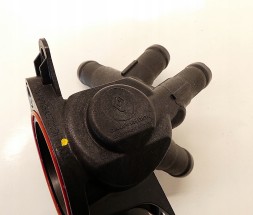 Renault OE 110619413R 110617089R Ое термостат megane 1.2 tce 110619413r