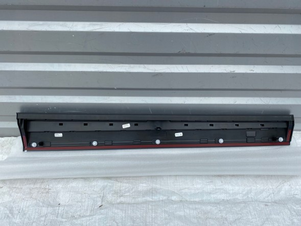 Audi OE Listwa Drzwi Prawy Przód Audi Q5 17- 80A853960B AUDI Q5 ДВЕРНА ПЛАНКА ПРАВА ПЕРЕДНЯ 80А853960А