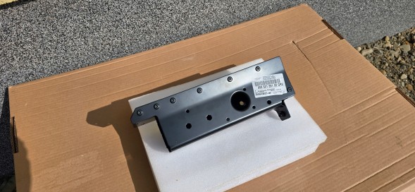 Audi OE AUDI Q7 КРОНШТЕЙН РЕМЕНЯ ПЕРЕДНЬОГО ЛІВОГО 4M0801691F