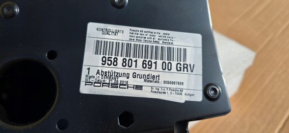 Audi OE AUDI Q7 КРОНШТЕЙН РЕМЕНЯ ПЕРЕДНЬОГО ЛІВОГО 4M0801691F