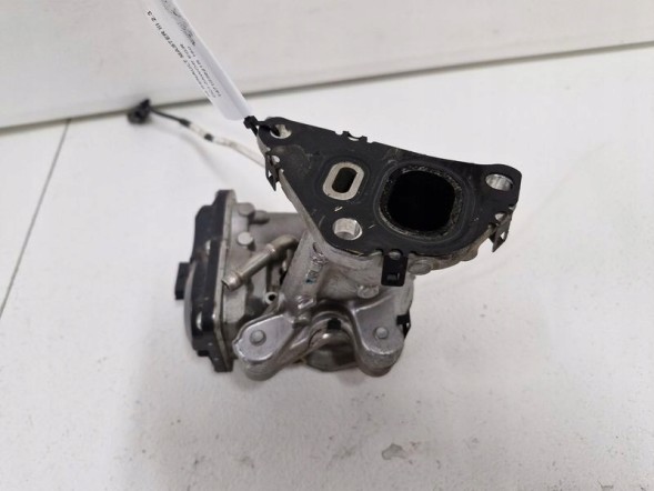 Renault OE 147103921R - RENAULT MASTER III 2.3 DCI КЛАПАН EGR 147103921R