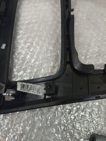 BMW OE BMW 6982445 8036029 BMW E90 E91 ДЕКОРАТИВНІ НАКЛАДКИ ЦЕНТРАЛЬНОГО ТУНЕЛЮ 6982445 8036029