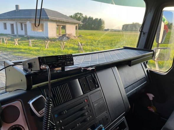 MKM f2000zsz Полиця, стіл Tir Man F 2000 Cockpit з ящиком