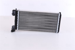 70501 NISSENS Радіатор системи опалення салона
