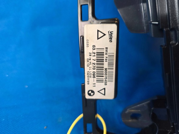 BMW OE QUA11306 ФАРА ЗАДНЯ ПРАВА BMW 1 F20 F21 НОВА LOW КОМПЛЕКТНА ЛАМПОЧКИ 7270096