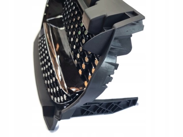 PELOPTICAR MB-W117151 Алмазна решітка радиатора Mercedes CLA C117 W117 17-19 ліфт