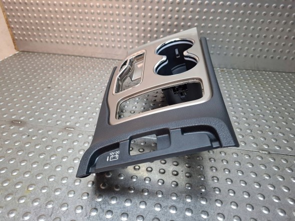 Jeep OE РАМКА ІНДИКАТОРА ПЕРЕМИКАННЯ ПЕРЕДАЧ 5VK202X9AF JEEP GRAND CHEROKEE 16-17 MOPAR