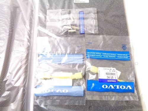Volvo OE 30883458 30866204 Монтажний комплект динаміка Задній правий VOLVO V40 -04
