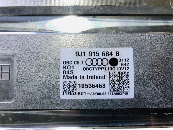 Porsche OE PORSCHE TAYCAN 9J1 КОНТРОЛЕР ЗАРЯДУ БАТАРЕЇ 9J1915684B