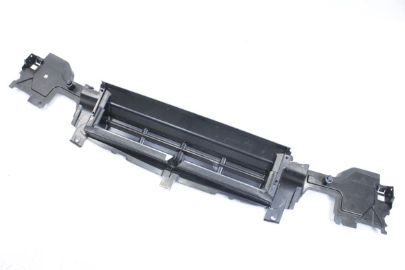 BMW OE 7998859 51747998859 ПОВІТРЯПРОВОДНИК РАДІАТОРА НИЖНІЙ BMW G16 ALPINA B8 7998859
