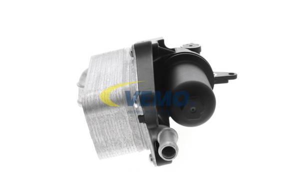 Vemo V30-60-1351 Охолоджувач масла vemo v30-60-1351 mercedes 1.5d-2.2d 11.11-