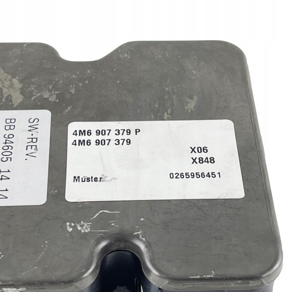 Audi OE Насос ABS 4M6614517AE BOSCH Audi Q7 Q8 Touareg