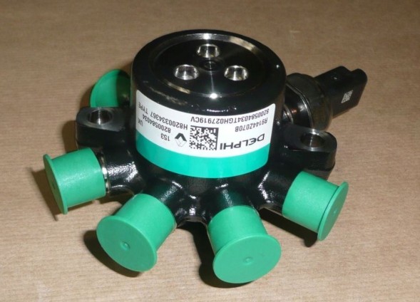 Renault OE 8200584034 інжекторна планка