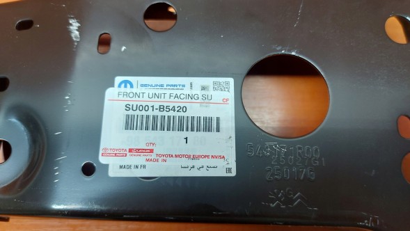 Toyota OE SU001-B5420 PROACE 16- КРОНШТЕЙН СТОЯК ПОСИЛЕННЯ РЕМІНЬ ПЕРЕДНІЙ ЛІВИЙ TOYOTA PROACE 16-