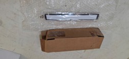 Jaguar OE GX73254A42 GO ПЛАНКА ДВЕРЕЙ ПРАВА ЗАДНЯ JAGUAR XE X760 GX73-254A42 GX73-254A42 НОВА
