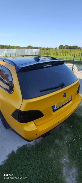 Китай BMW E61 LOTKA SPOILER DOKŁADKA KOMBI CZARNY POŁYSK BMW E61 ЛЬОТОК СПОЙЛЕР НАКЛАДКА УНІВЕРСАЛ ЧОРНИЙ ГЛЯНЕЦЬ