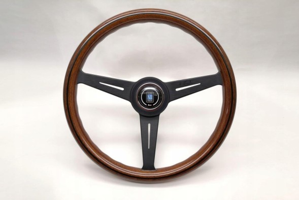 Nardi 5062.36.2000 Оригінальне кермо Nardi Classic Wood Satin