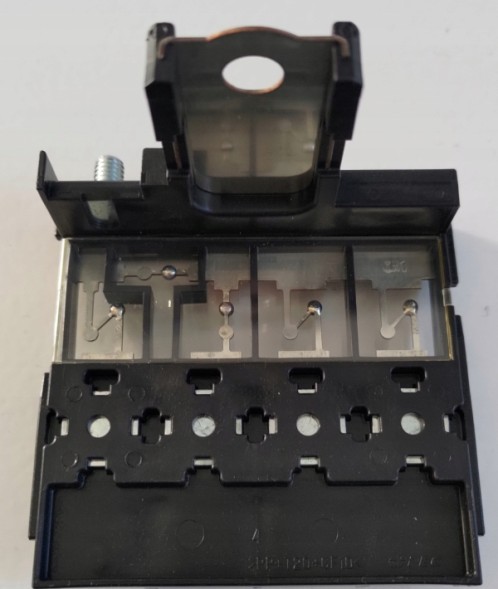 Mitsubishi OE WB/8571A003 Mitsubishi outlander клема акумулятора плюс запобіжники комплектні