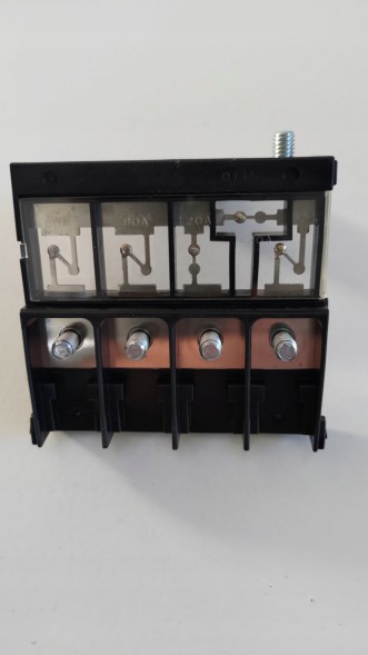 Mitsubishi OE WB/8571A003 Mitsubishi outlander клема акумулятора плюс запобіжники комплектні