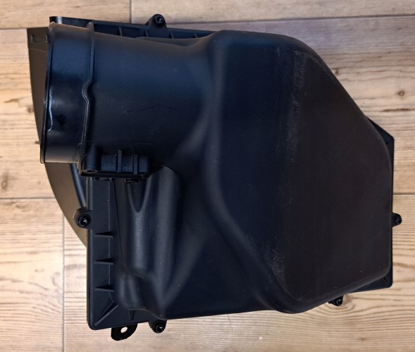 BMW OE 13718620473 8620473 КОРПУС ПОВІТРЯНОГО ФІЛЬТРУ BMW G01 X3 G02 X4 G30 G01 G32 G15 G07 G06