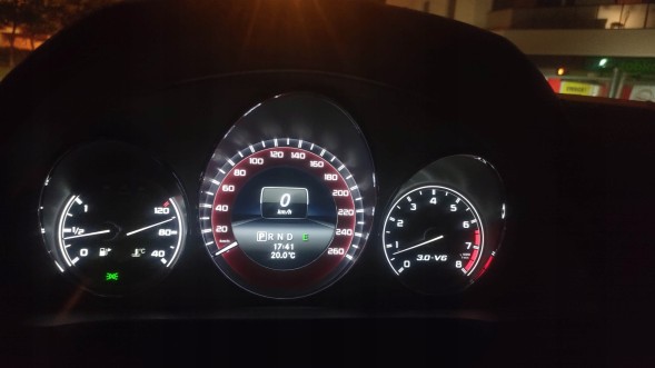 Moman 0089688088159 MERCEDES CLS W218 ЩИТОК ПРИЛАДІВ ЦИФЕРБЛАТИ ГОДИННИКИ ДИЗАЙН 2