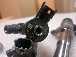 Renault OE 0445110895 BOSCH RENAULT NISSAN MERCEDES Інжектор ін'єкція renault nissan mercedes 1.7 cdi dci r9na402 0445110895