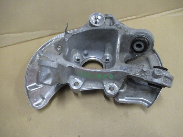 BMW OE 6850564 ( CATPOL 7874 ) BMW G14 G15 КУЛАК ПРАВИЙ ЗАДНИЙ 6850564