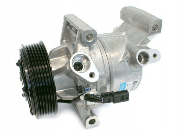 EURO KLIMA C699495R / 699495 / 926004475R / T99006AA / 926005154R КОМПРЕСОР КОНДИЦІОНЕРУ DACIA DUSTER 1.5 DCI (16-) 926005154R