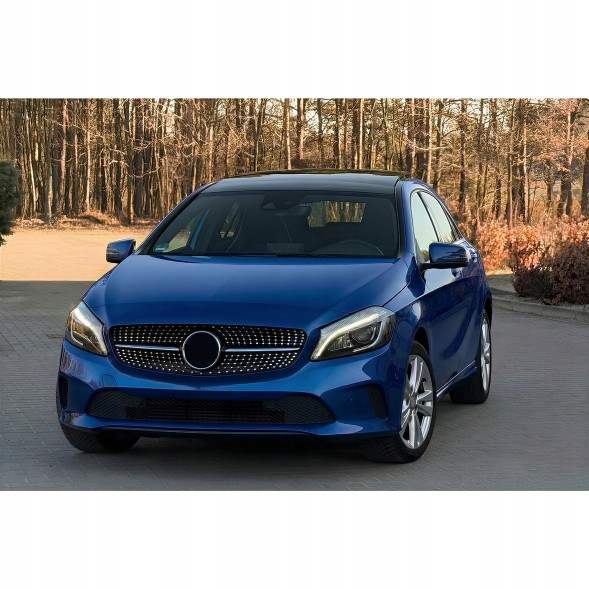 Китай GR025052 Решітка радіатора (Аплікація) Чорний глянець + Хром Mercedes A W176 2015-2018 Diamond Style