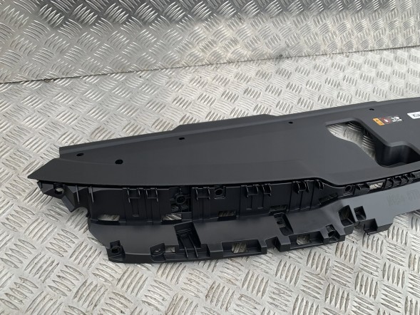 Kia OE 86390-R2000 НАКЛАДКА КРИШКИ РЕМЕНЯ ПЕРЕДНЯ KIA SPORTAGE V 21-