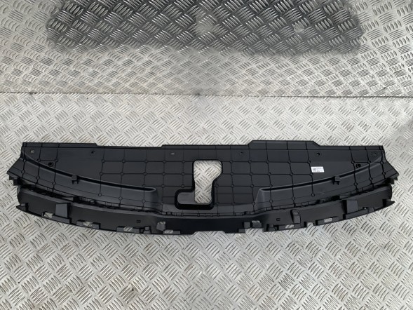 Kia OE 86390-R2000 НАКЛАДКА КРИШКИ РЕМЕНЯ ПЕРЕДНЯ KIA SPORTAGE V 21-
