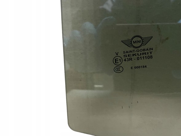 BMW OE SZYBA DRZWI TYŁ LEWA CIEMNA MINI F54 LCI CLUBMAN S 2021R CARPARTS24 СКЛО ДВЕРІ ЗАДНЄ ЛІВЕ, ТЕМНЕ MINI F54 LCI COOPER S 2021R