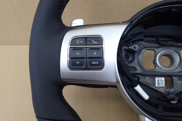 Jeep OE KIEROWNICA MULTIFUNKCJA P1XT711X9AA SKÓRA JEEP GRAND CHEROKEE SRT IV WK2 2012-2013R P1XT711X9AA МУЛЬТИФУНКЦІОНАЛЬНЕ ШКІРЯНЕ КЕРМО JEEP GRAND CHEROKEE SRT WK2 2012-2013 DODGE