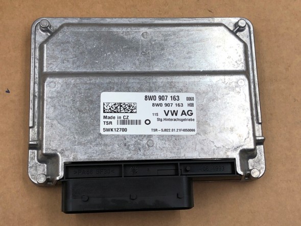 Volkswagen OE 8W0 907 163 8W0 907 713 Блок Керування Приводом 4x4 8W0907163 з Кронштейном 8W0907713 AUDI A4 A5 RS5 S4 S5
