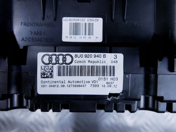 Audi OE Licznik zegary 8U0920940B AUDI Q3 8U0 2.0 TFSI Лічильник годинників 8U0920940B AUDI Q3 8U0 2.0 TFSI