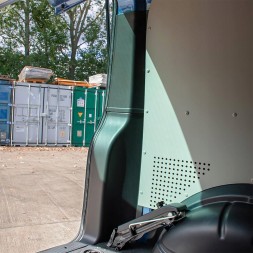 RGM RGM-IRP250 Кришки внутрішніх задніх стійок для VW T6 / T6.1 2015- TRANSPORTER | ABS