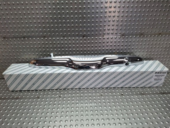 Fiat OE S26337873 ХРОМОВАНА НАКЛАДКА КЛАПАНА 0735516207 FIAT 500 2007-