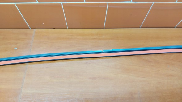 Toyota OE 56153-12030 COROLLA E21 УЩІЛЬНЮВАЧ ЛОБОВОГО СКЛА ПЕРЕДНІЙ TOYOTA COROLLA E21 СЕДАН