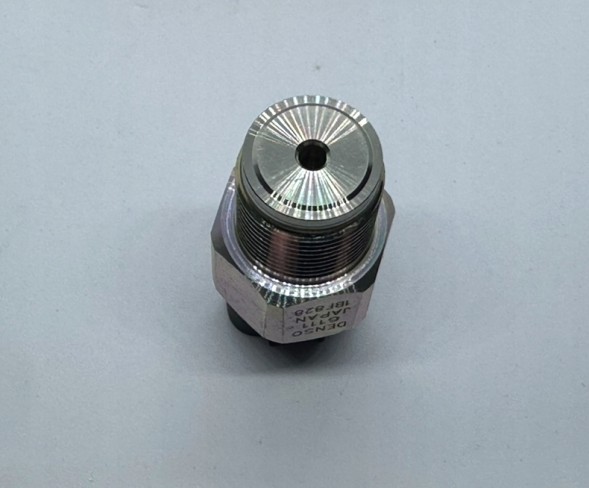 Denso Датчик тиску палива Common Rail 499000-6111